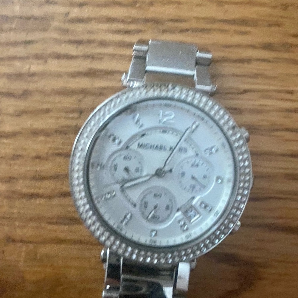 Womens Micheal Kors watch